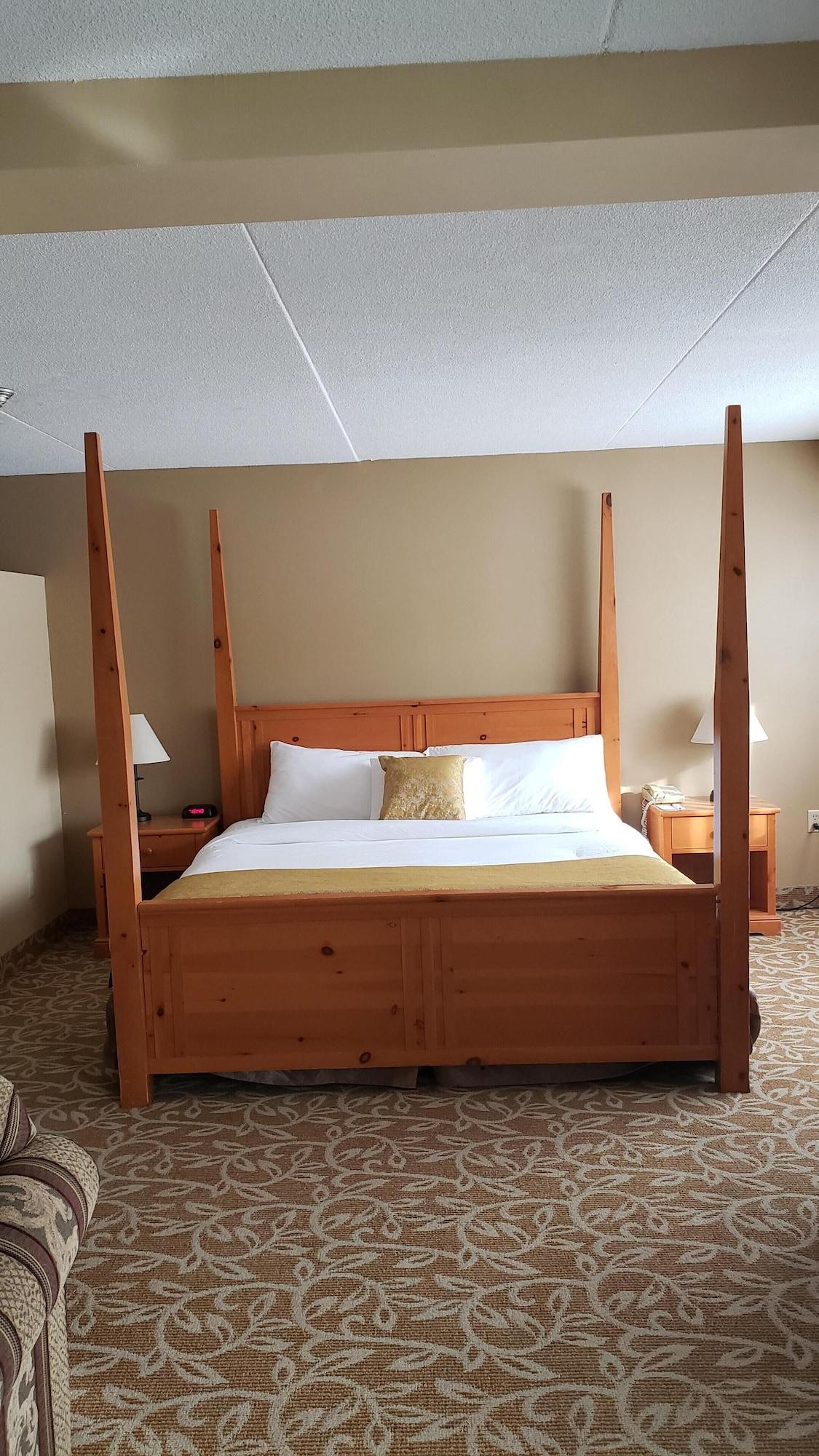 รามาดา บาย วินด์แฮม ไพน์วูด พาร์ค รีสอร์ต นอร์ทเบย์ Hotel ภายนอก รูปภาพ