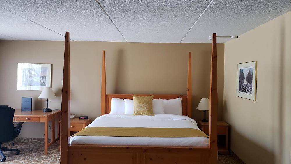 รามาดา บาย วินด์แฮม ไพน์วูด พาร์ค รีสอร์ต นอร์ทเบย์ Hotel ภายนอก รูปภาพ