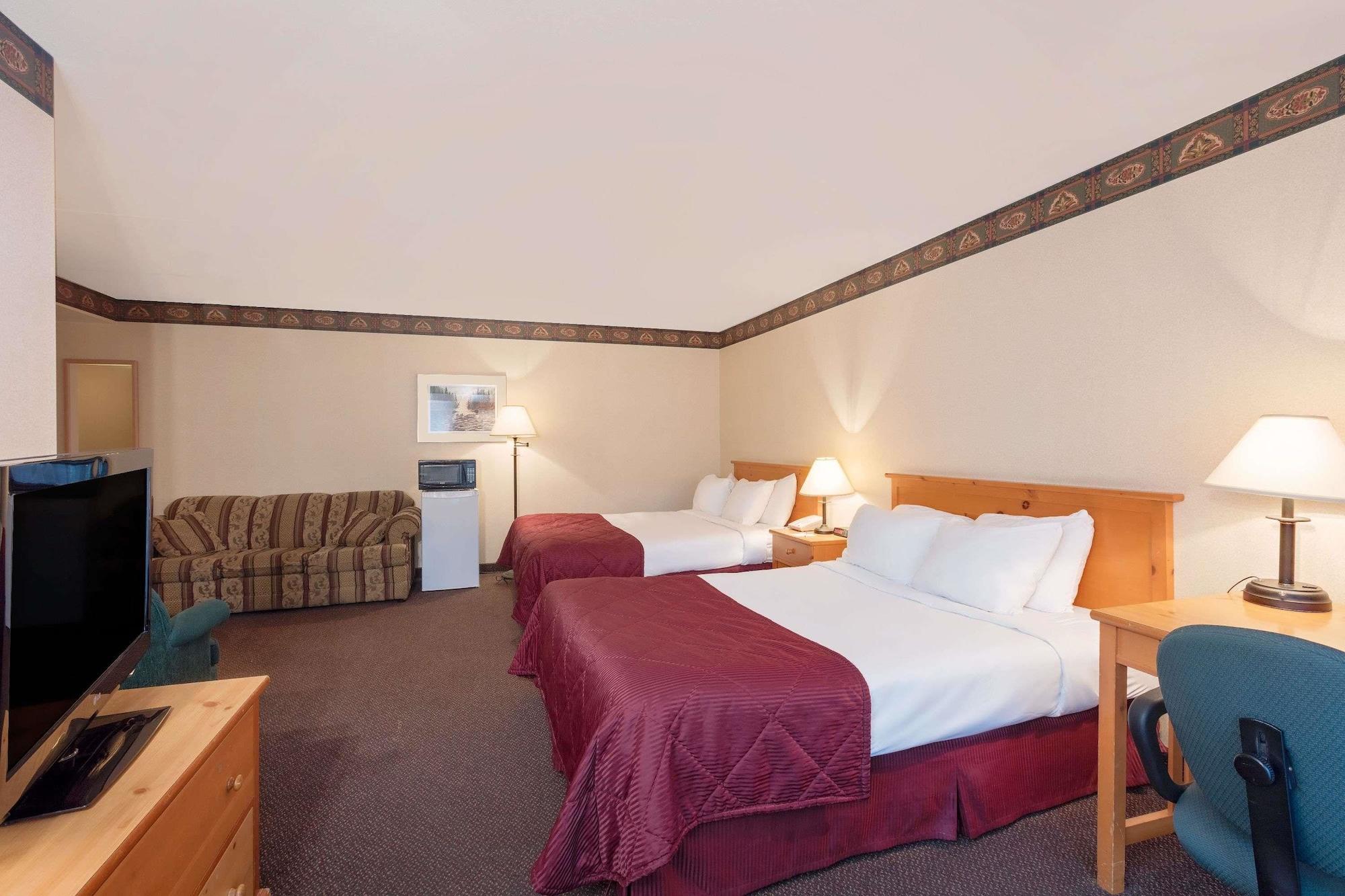 รามาดา บาย วินด์แฮม ไพน์วูด พาร์ค รีสอร์ต นอร์ทเบย์ Hotel ภายนอก รูปภาพ